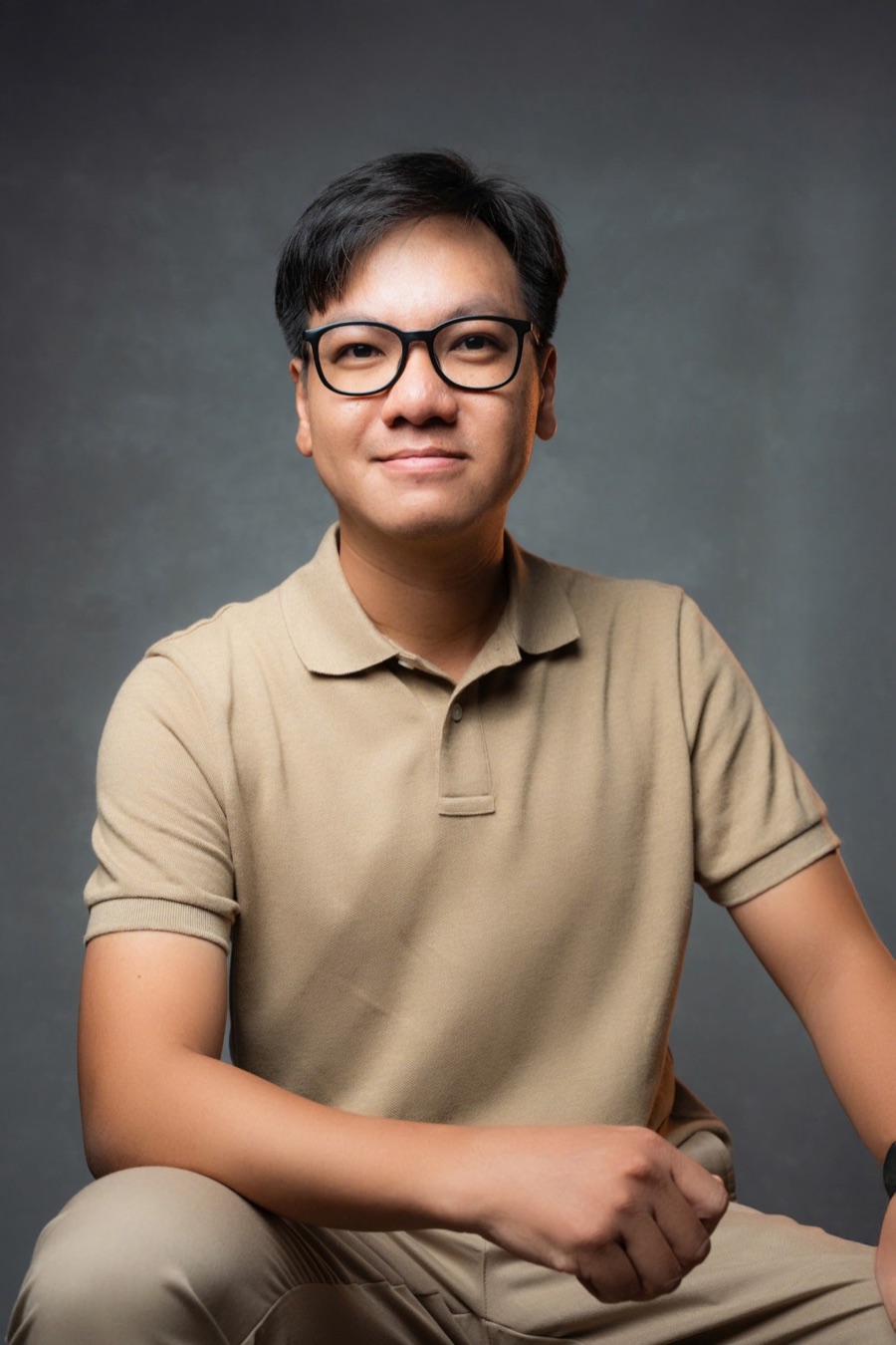 Portrait of Chris Nhat Le